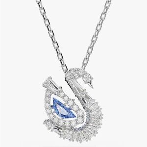 NEW Swarovski Swan Mixed Cut Crystal Blue Necklace